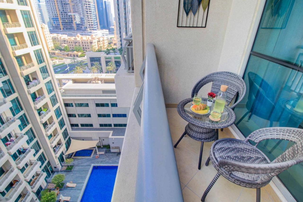 Durrani Homes - Luxurious Studio Near Dubai Mall With Pool View Ngoại thất bức ảnh